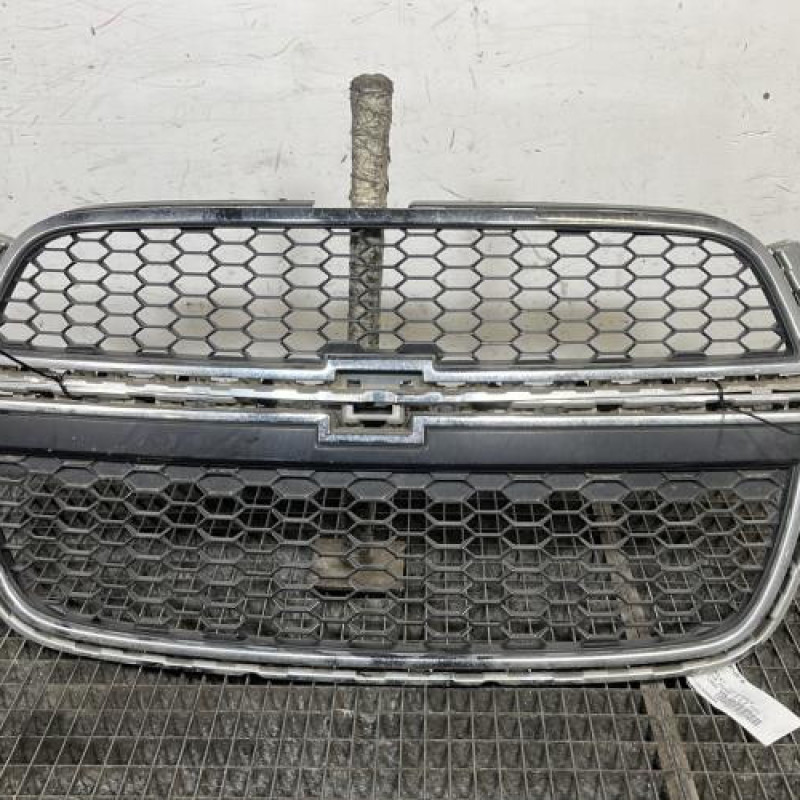 Calandre CHEVROLET CAPTIVA Photo n°1