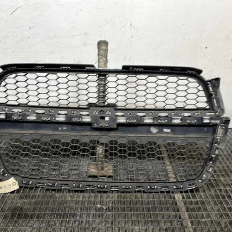 Calandre CHEVROLET CAPTIVA Photo n°4