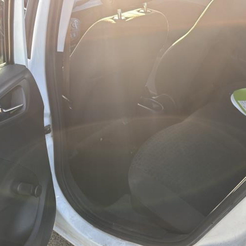 Cremaillere assistee OPEL CORSA E Photo n°20