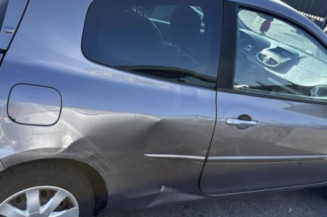 Custode arriere gauche RENAULT CLIO 3