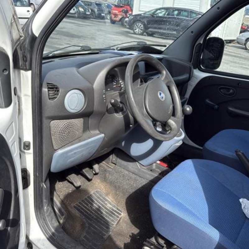 Aile avant gauche FIAT DOBLO 2 Photo n°11