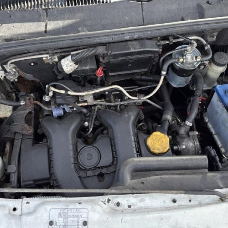 Aile avant gauche FIAT DOBLO 2 Photo n°19