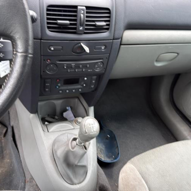 Boite de vitesses RENAULT CLIO 2 Photo n°8