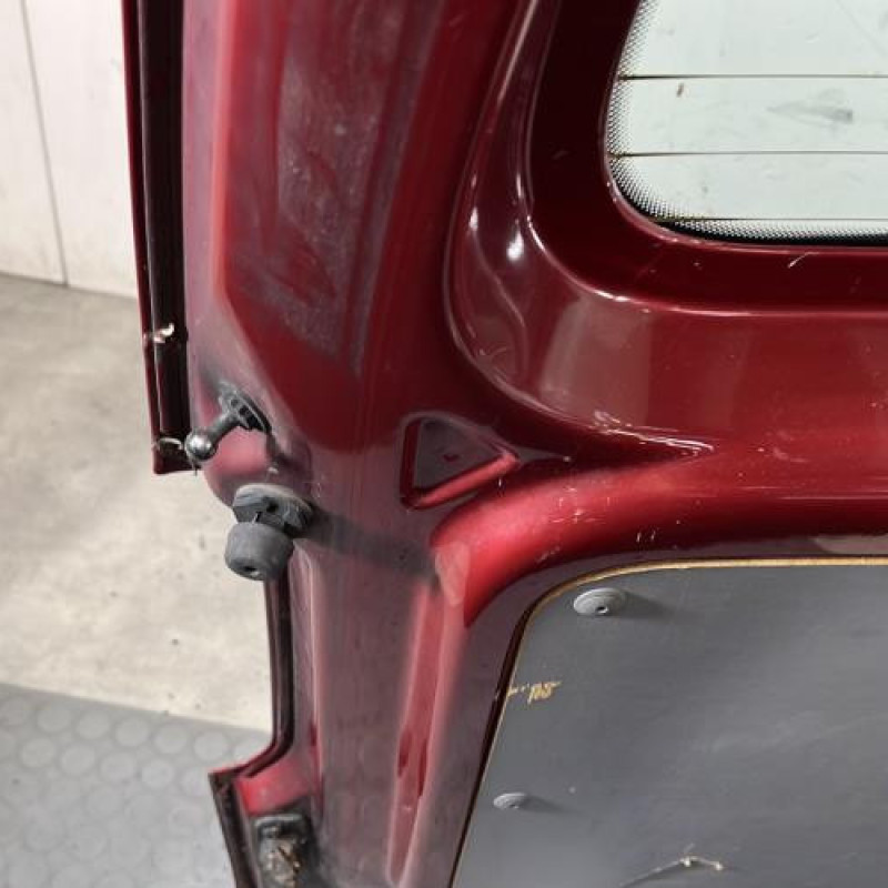 Malle/Hayon arriere VOLKSWAGEN CADDY 3 Photo n°9