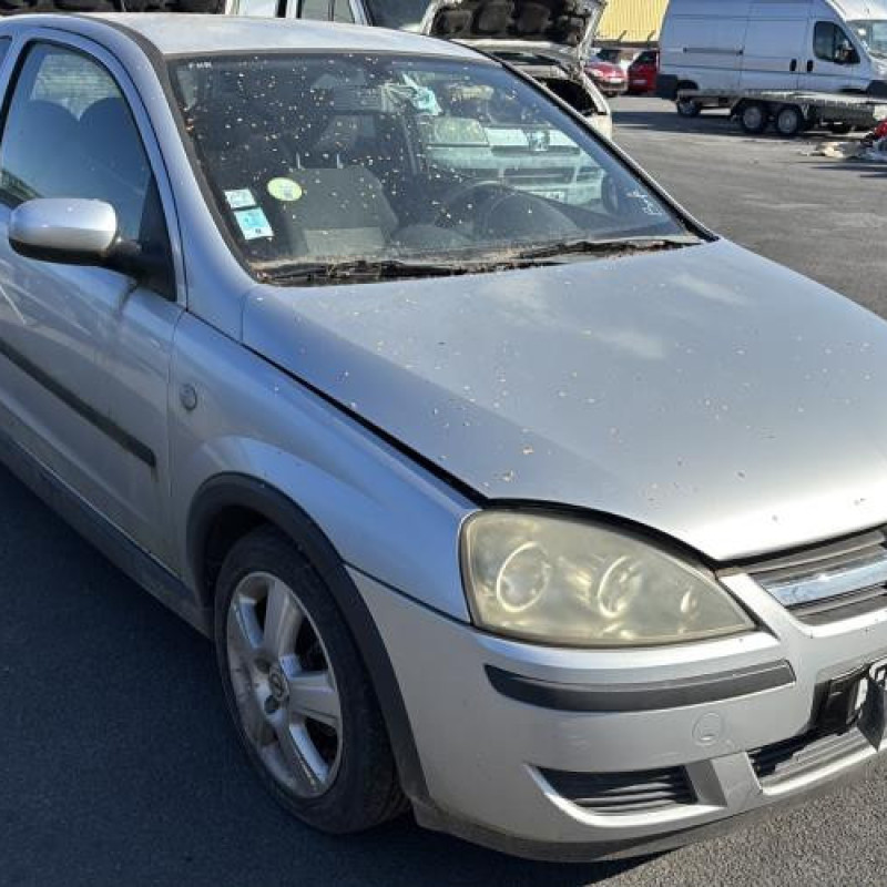 Pare choc arriere OPEL CORSA C Photo n°8