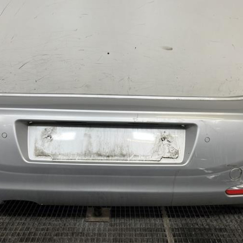 Pare choc arriere FIAT PUNTO 3 Photo n°1
