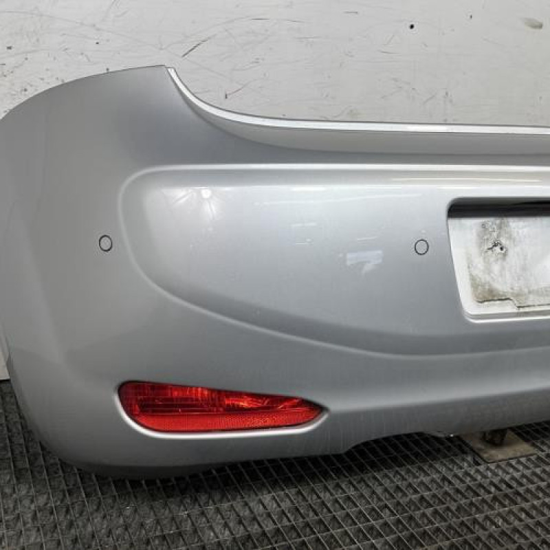 Pare choc arriere FIAT PUNTO 3 Photo n°2