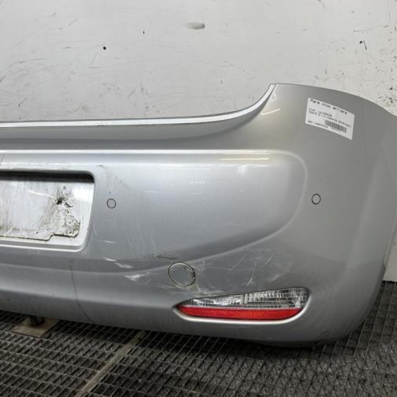 Pare choc arriere FIAT PUNTO 3 Photo n°3