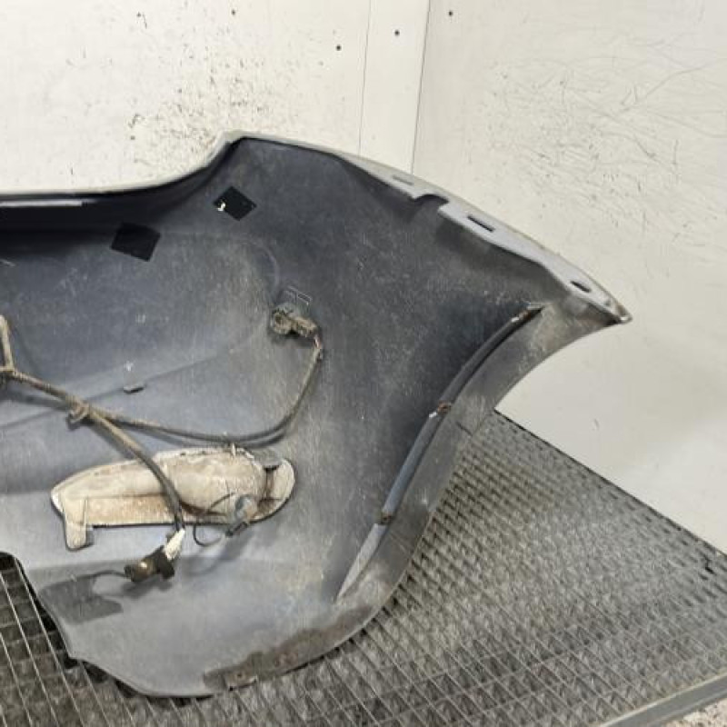 Pare choc arriere FIAT PUNTO 3 Photo n°4