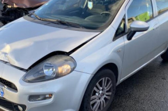 Pare choc arriere FIAT PUNTO 3