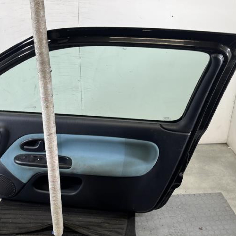 Porte avant droit RENAULT CLIO 2 Photo n°7