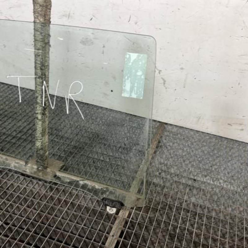 Vitre arriere droit CITROEN C4 AIRCROSS Photo n°3