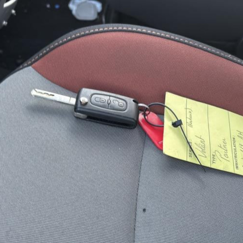 Boitier air bag PEUGEOT PARTNER 2 Photo n°20