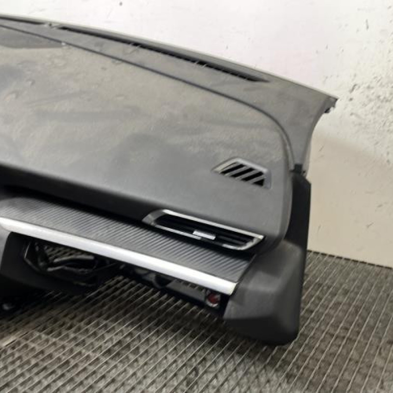 Planche de bord complete PEUGEOT 5008 2 Photo n°8