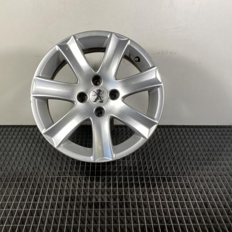 Jante PEUGEOT 207 Photo n°1