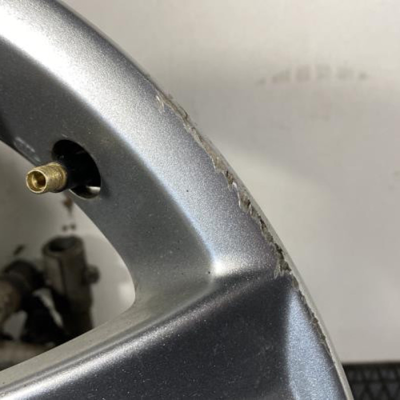 Jante PEUGEOT 207 Photo n°3