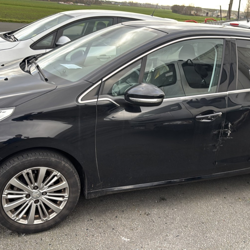 PEUGEOT 208 1 PHASE 2 1.2 PURETECH - 12V TURBO Photo n°13