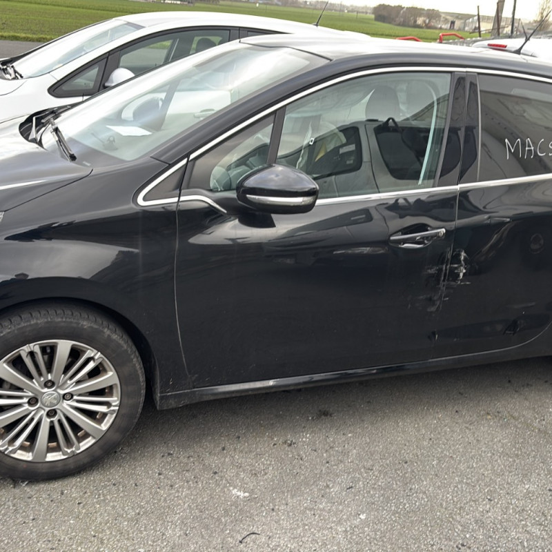 PEUGEOT 208 1 PHASE 2 1.2 PURETECH - 12V TURBO Photo n°14