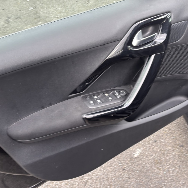 PEUGEOT 208 1 PHASE 2 1.2 PURETECH - 12V TURBO Photo n°16