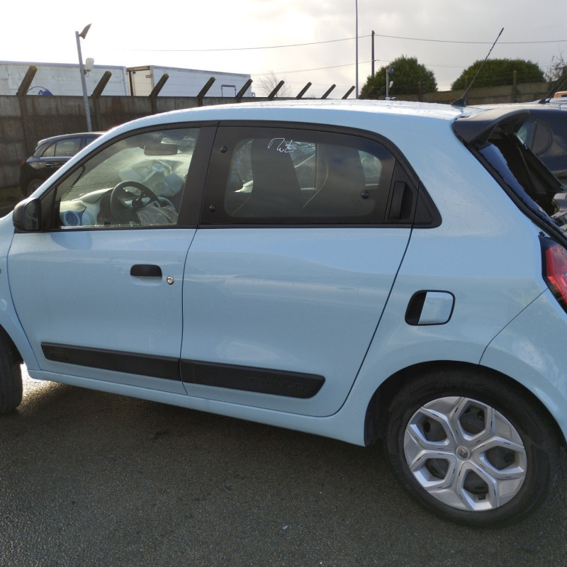 RENAULT TWINGO 3 PHASE 1 1.0i - 12V SCE 65 Photo n°6