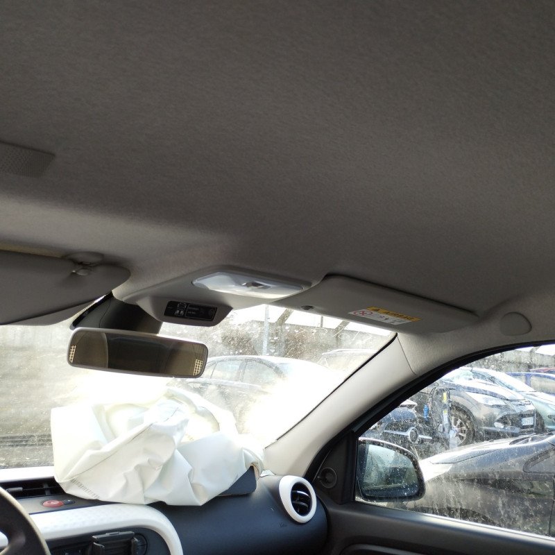 RENAULT TWINGO 3 PHASE 1 1.0i - 12V SCE 65 Photo n°14