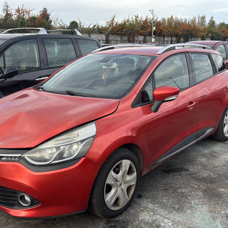 RENAULT CLIO 4 PHASE 1 BREAK 1.5 DCI - 8V TURBO Photo n°2