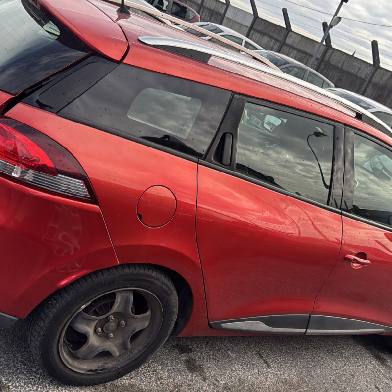 RENAULT CLIO 4 PHASE 1 BREAK 1.5 DCI - 8V TURBO Photo n°6