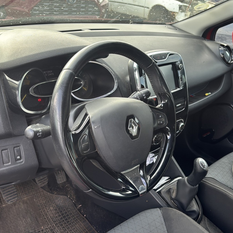 RENAULT CLIO 4 PHASE 1 BREAK 1.5 DCI - 8V TURBO Photo n°12