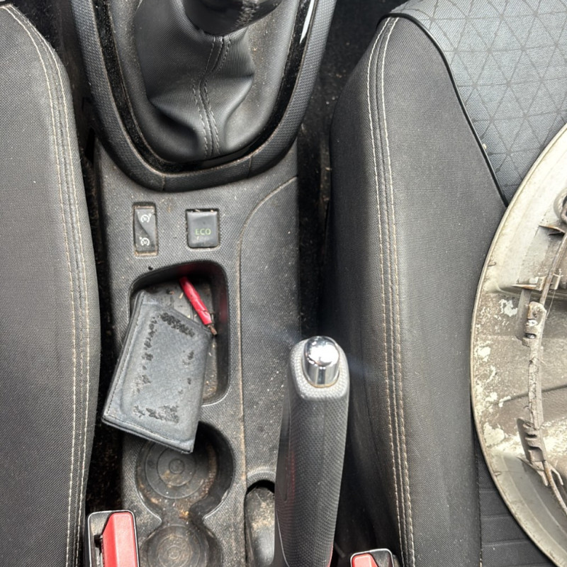 RENAULT CLIO 4 PHASE 1 BREAK 1.5 DCI - 8V TURBO Photo n°18