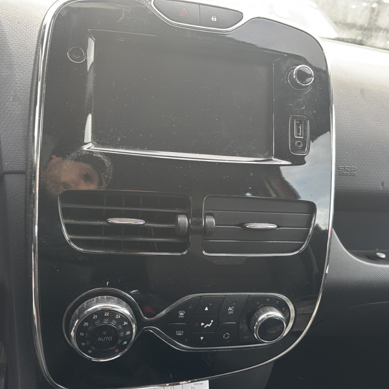 RENAULT CLIO 4 PHASE 1 BREAK 1.5 DCI - 8V TURBO Photo n°20