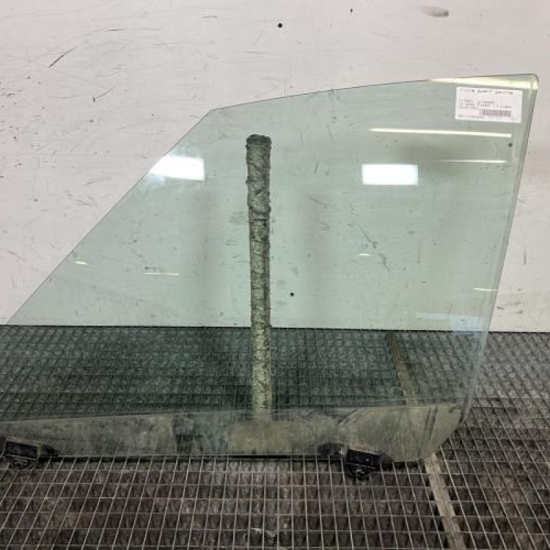 Vitre avant gauche CITROEN C4 GRAND PICASSO 1 Photo n°1