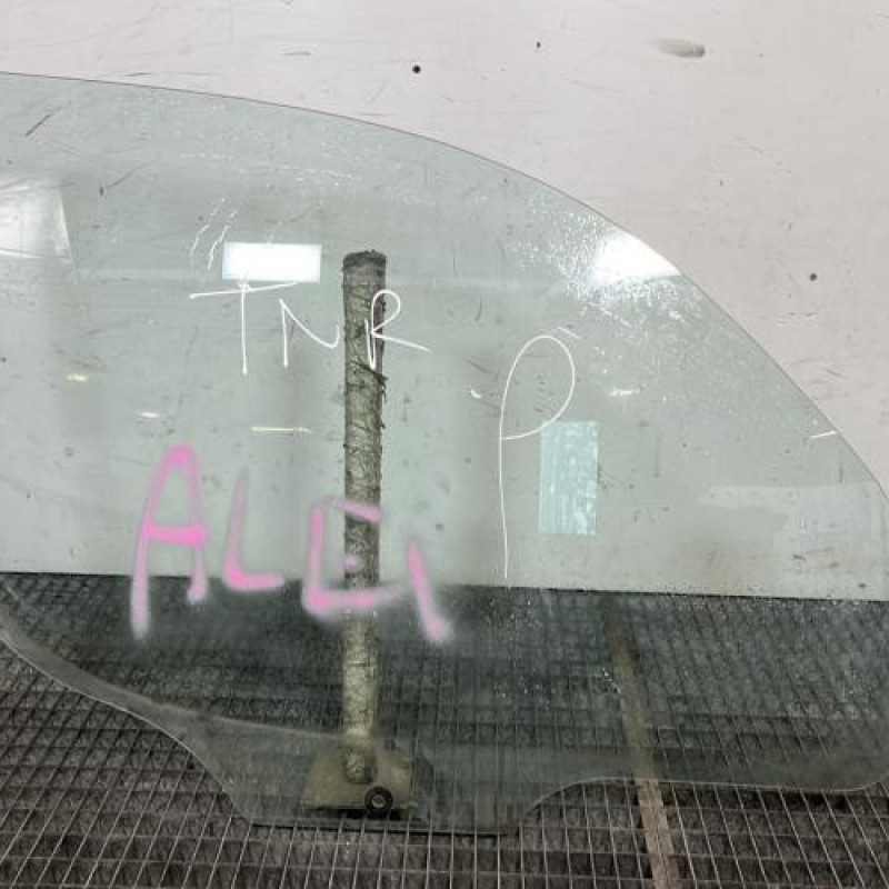 Vitre avant droit FIAT DOBLO 1 Photo n°1