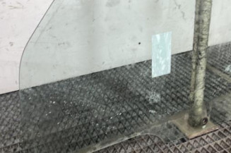 Vitre avant gauche FIAT DOBLO 1