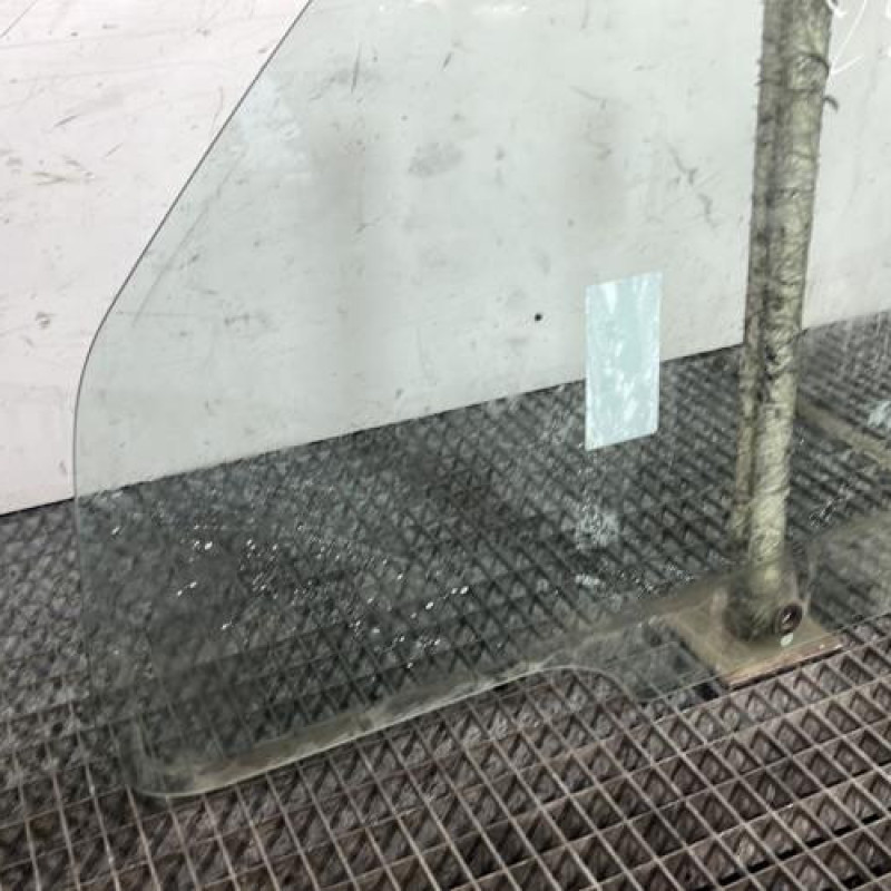 Vitre avant gauche FIAT DOBLO 1 Photo n°2