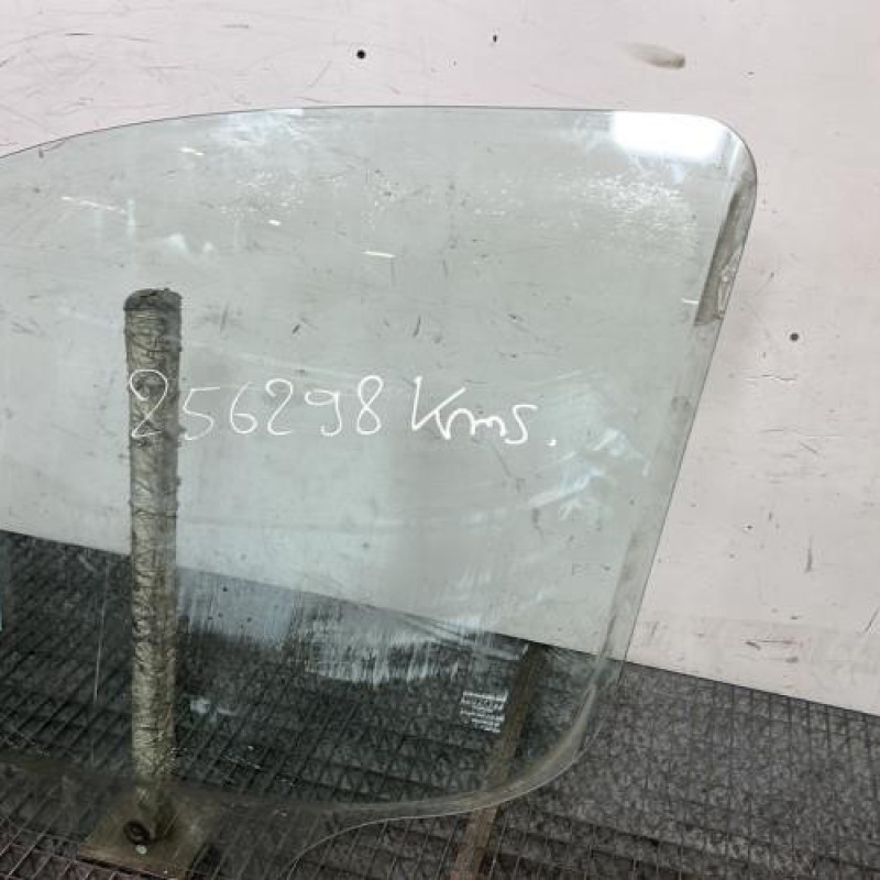 Vitre avant gauche FIAT DOBLO 1 Photo n°3