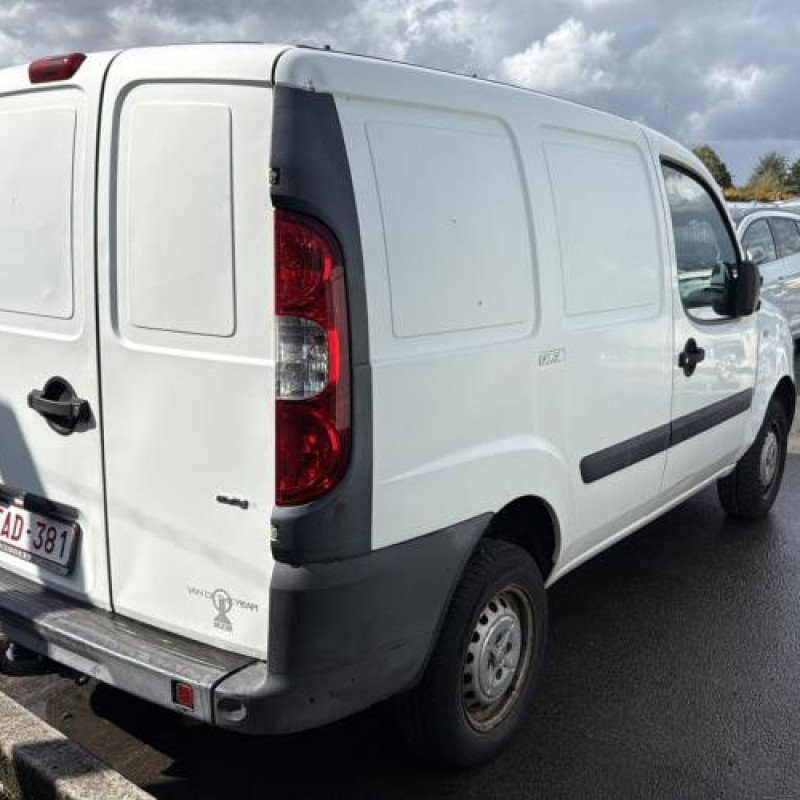Vitre avant gauche FIAT DOBLO 1 Photo n°7