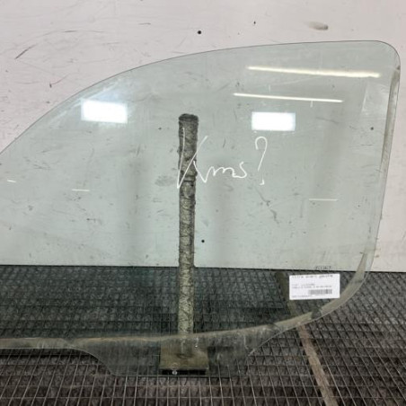 Vitre avant gauche FIAT DOBLO 2 Photo n°1