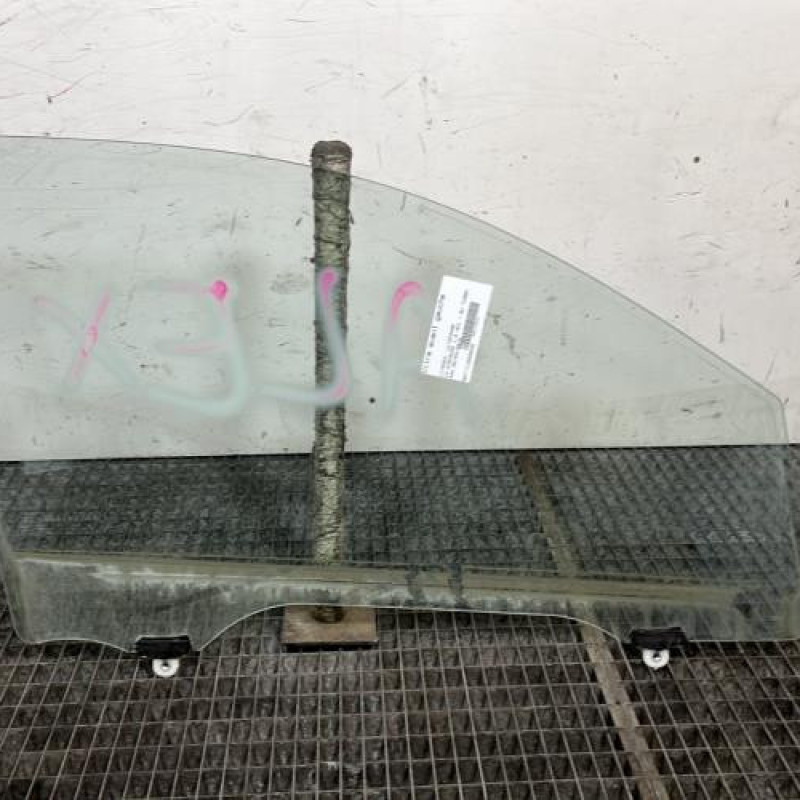 Vitre avant gauche CITROEN C4 AIRCROSS Photo n°4