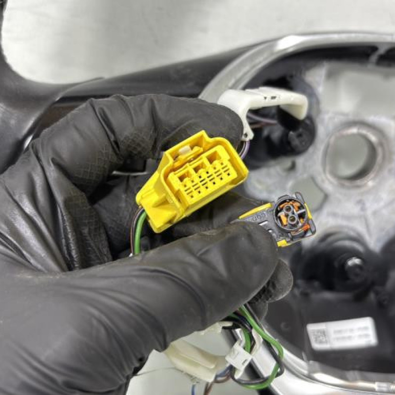 Volant VOLKSWAGEN TOURAN 3 Photo n°3