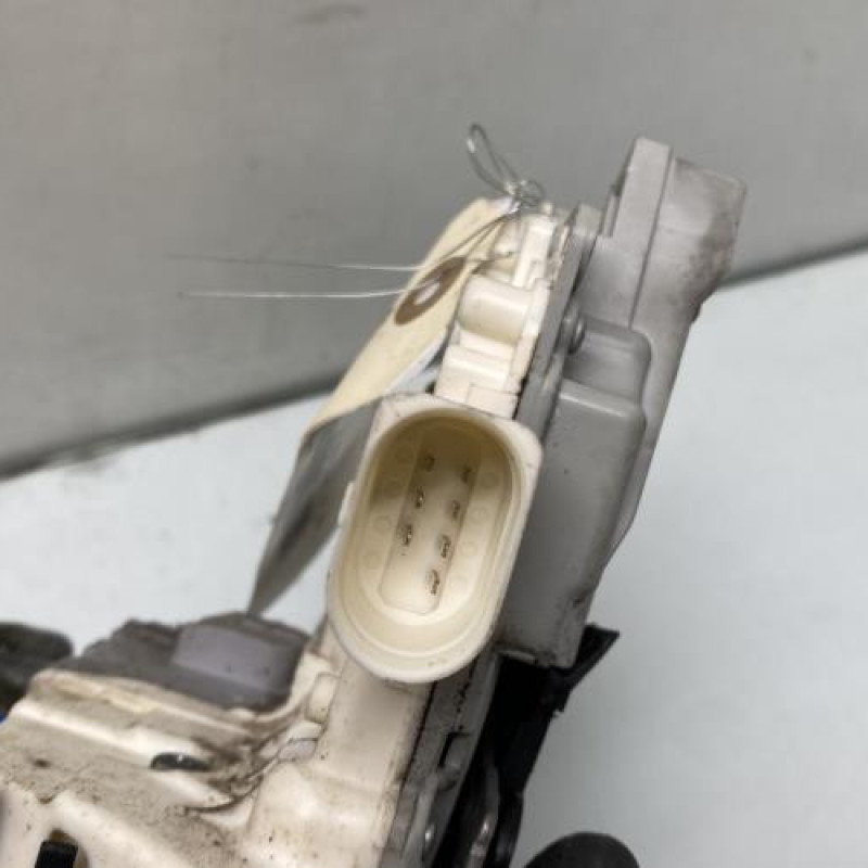 Serrure avant droit AUDI A4 3 Photo n°4