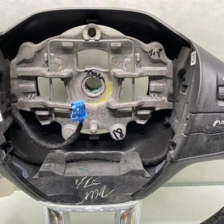 Volant PEUGEOT 2008 1