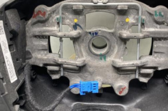 Volant PEUGEOT 208 1