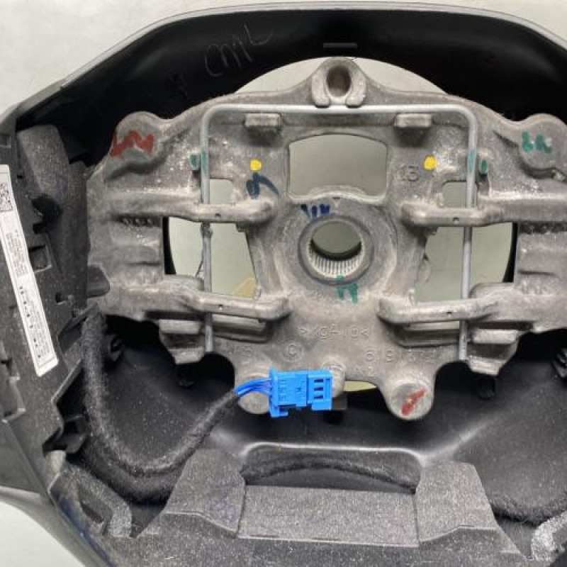 Volant PEUGEOT 208 1 Photo n°3