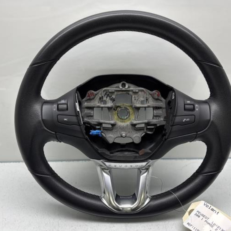 Volant PEUGEOT 208 1 Photo n°1