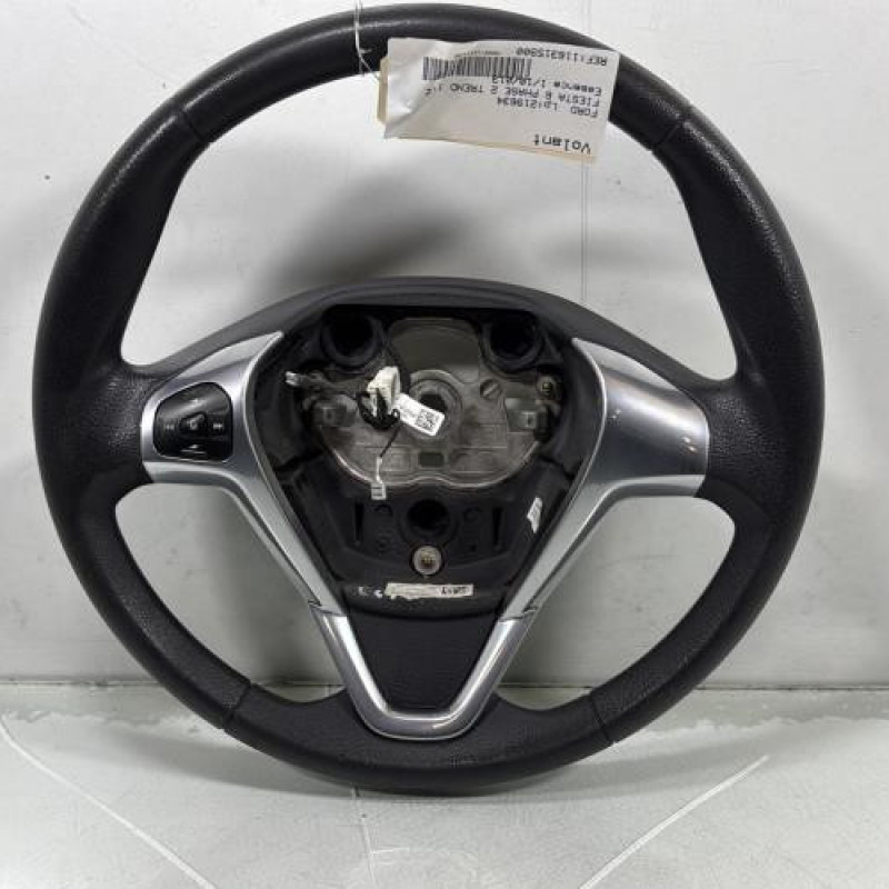 Volant FORD FIESTA 6 Photo n°1