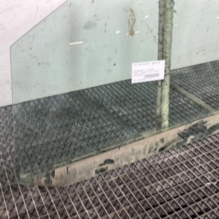 Vitre avant gauche VOLKSWAGEN CADDY 3