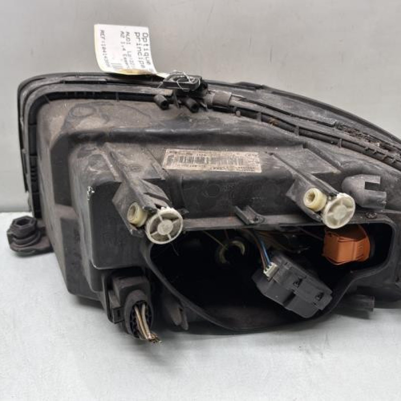 Optique avant principal droit (feux)(phare) AUDI A2 Photo n°3