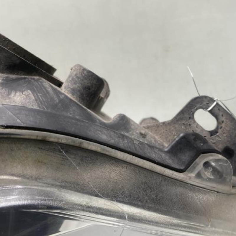 Optique avant principal droit (feux)(phare) FORD FOCUS 3 Photo n°2