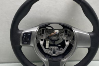 Volant TOYOTA YARIS 3 Photo n°1