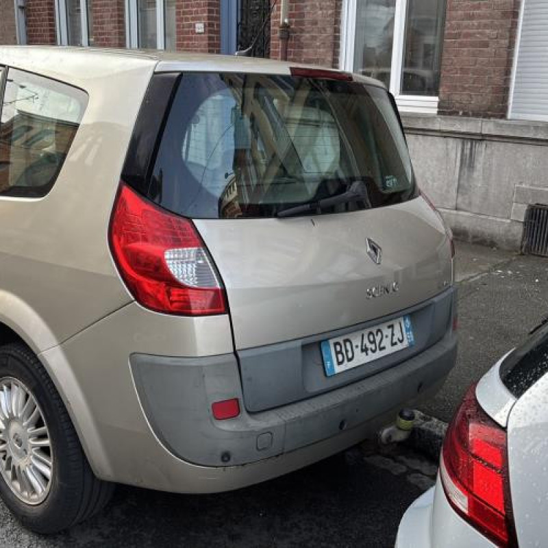 Aile avant gauche RENAULT GRAND SCENIC 2 Photo n°8